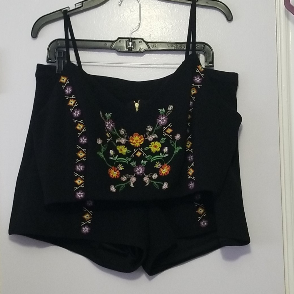 Black Floral Print eyeshadow 2 piece set